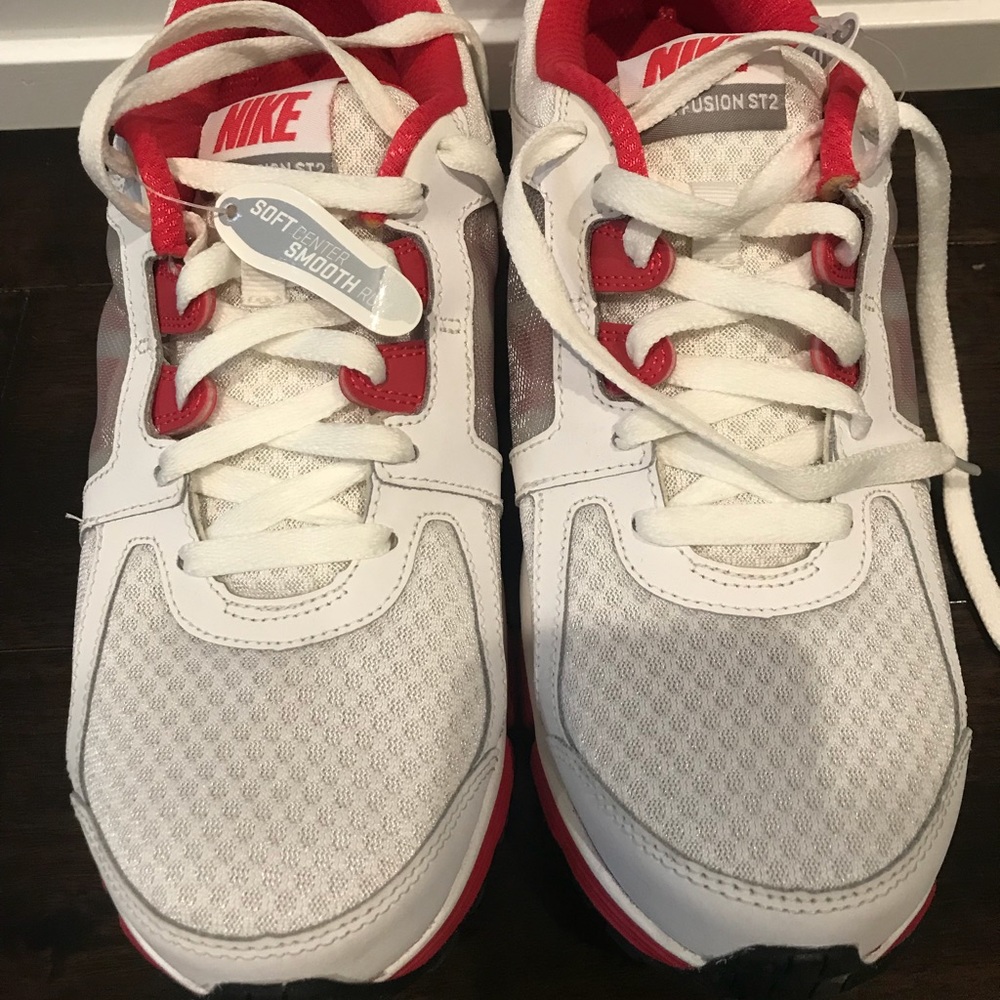 100% authentic Nike Sneakers